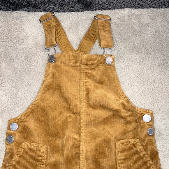 🔹4 for $30 H&M Corduroy Jumper, 4T - Picture 2 of 5